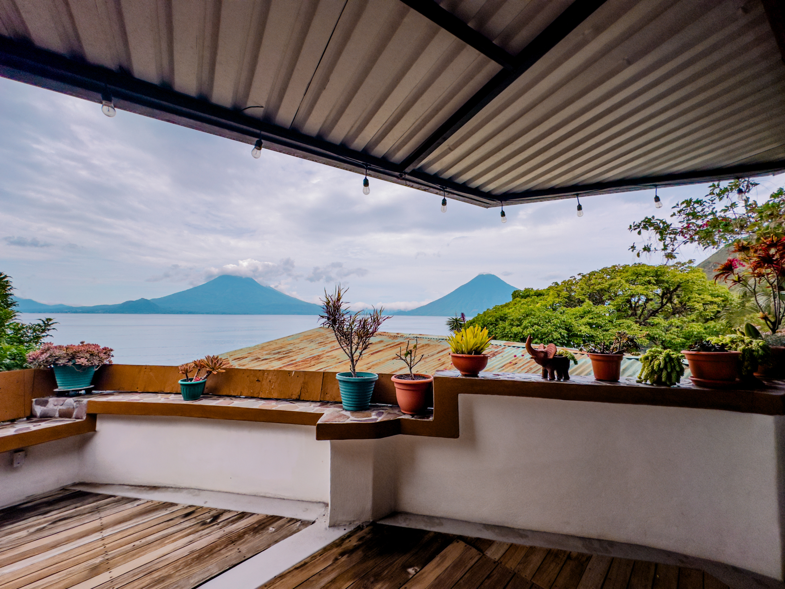 Patio 3 One of a kind 5 volcanoes view for sale Santa Cruz La Laguna