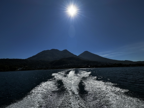 Land waterfront boat access only facing volcanoes