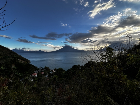 Exclusive neighborhood, lot for sale with lake and volcanos views