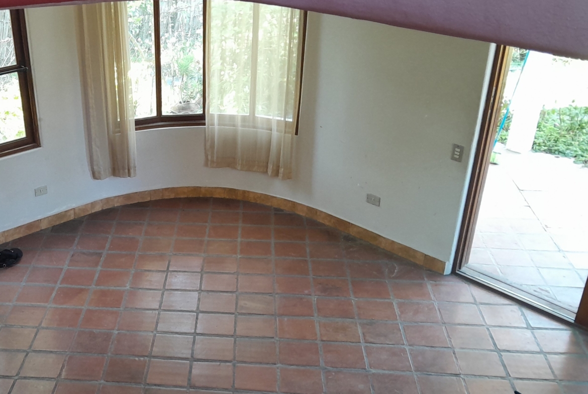 Waterfront Renovation Opportunity Outside Santiago Atitlán for sale