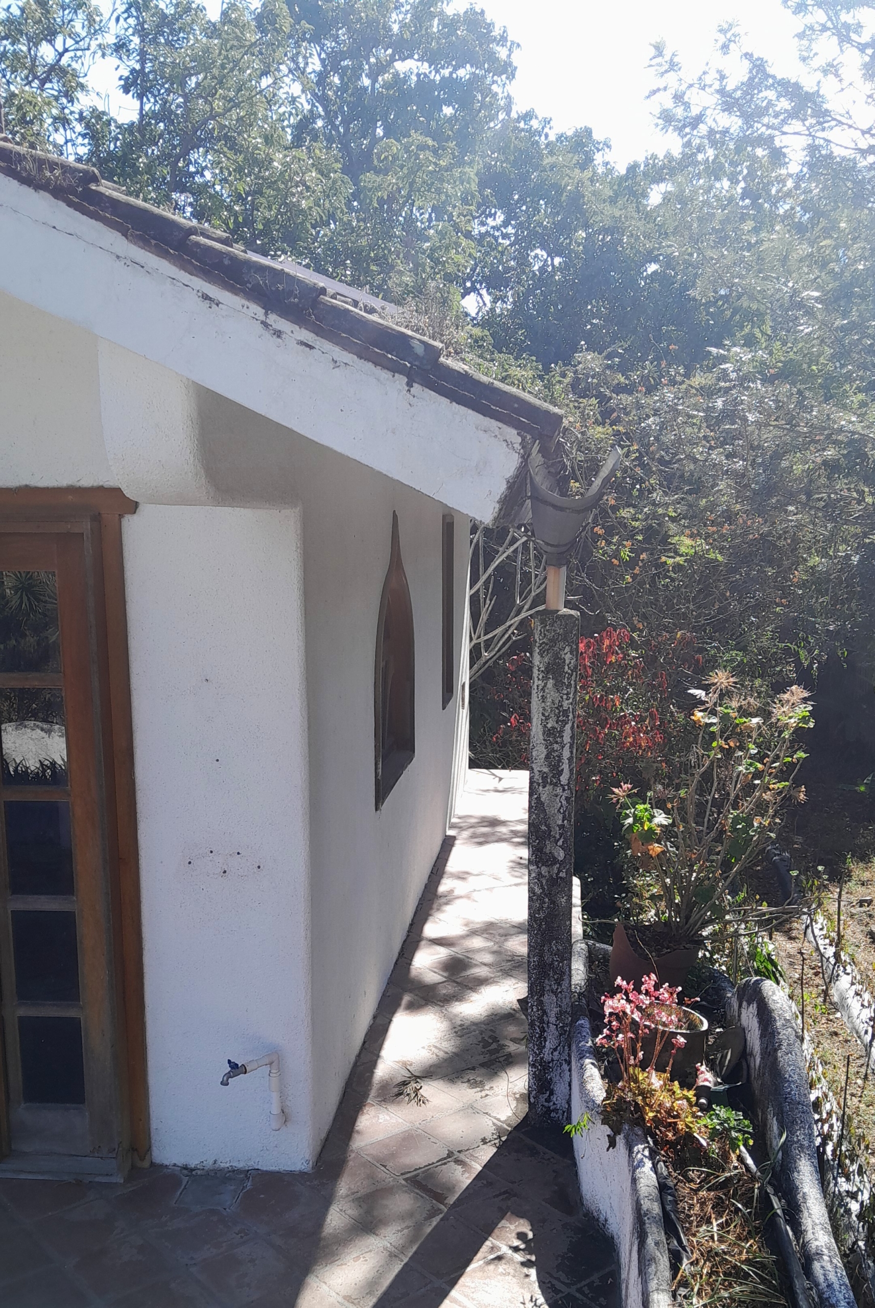 Waterfront Renovation Opportunity Outside Santiago Atitlán for sale