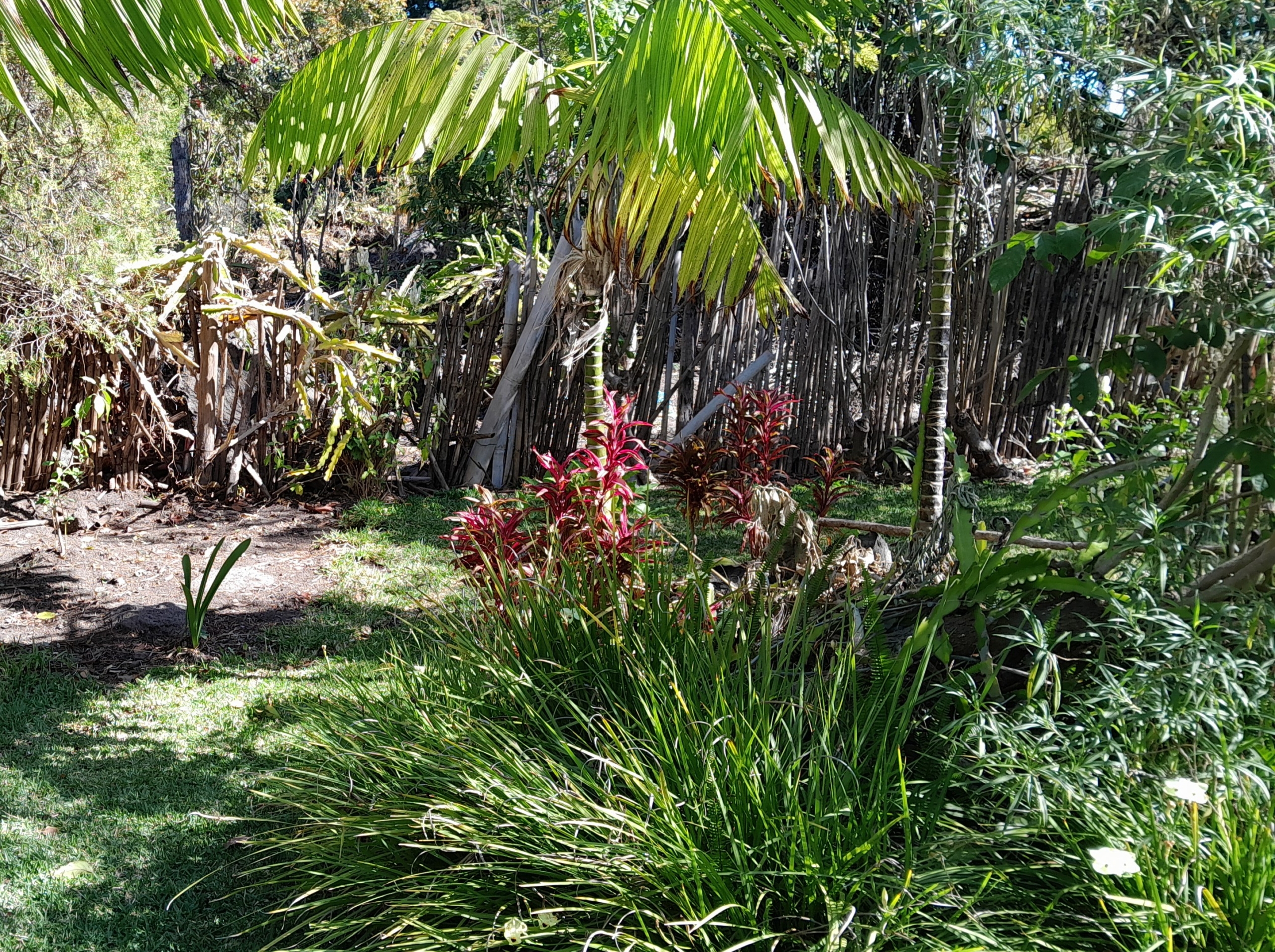 Waterfront Renovation Opportunity Outside Santiago Atitlán for sale