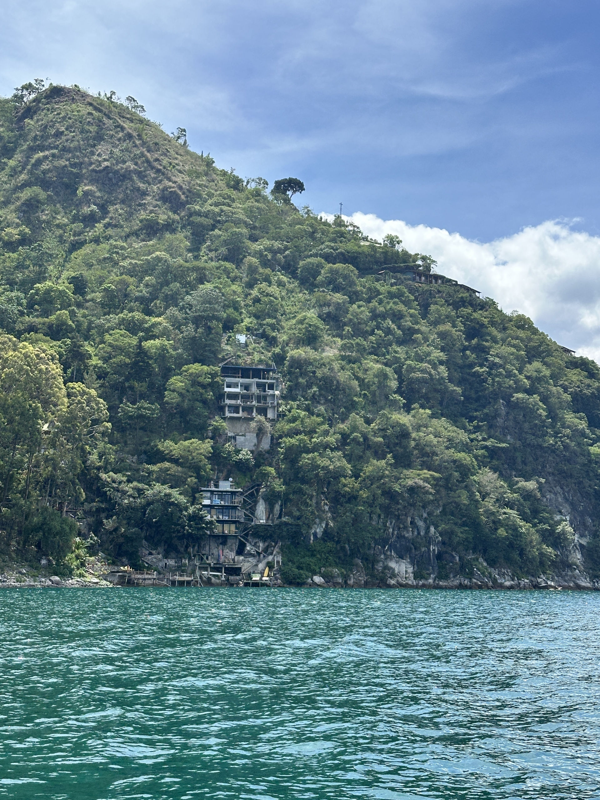 Land with spectacular view, cliff side with car access Lake Atitlan for sale