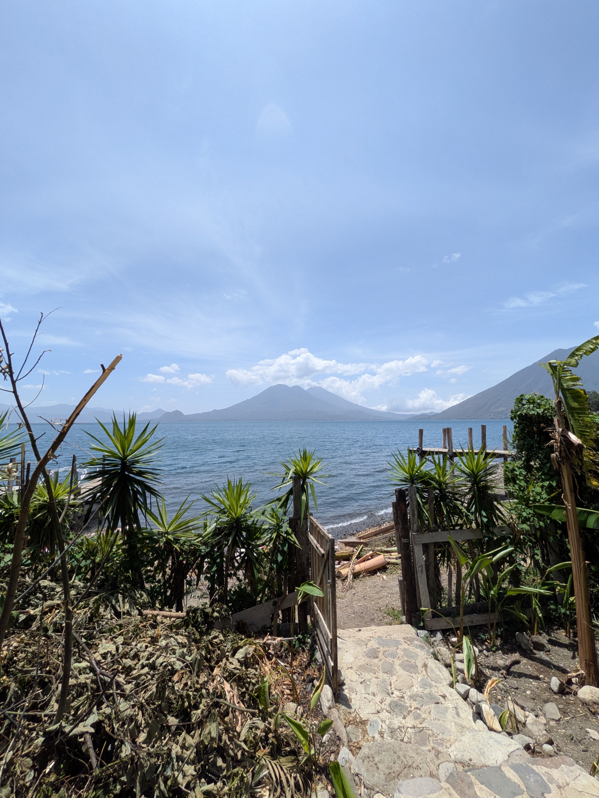 Best views 2 units, waterfront, great income