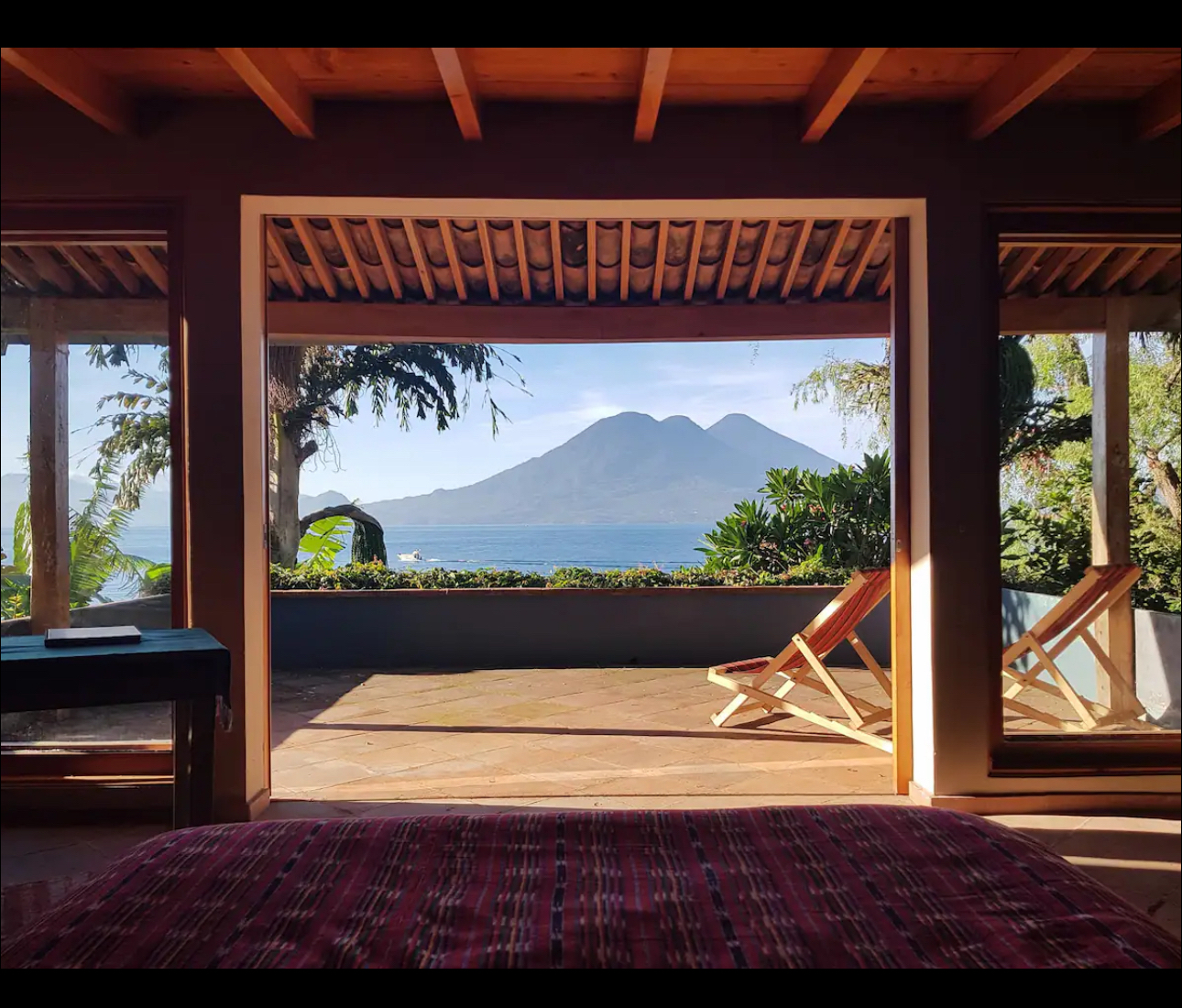 Best views 2 units, waterfront, great income