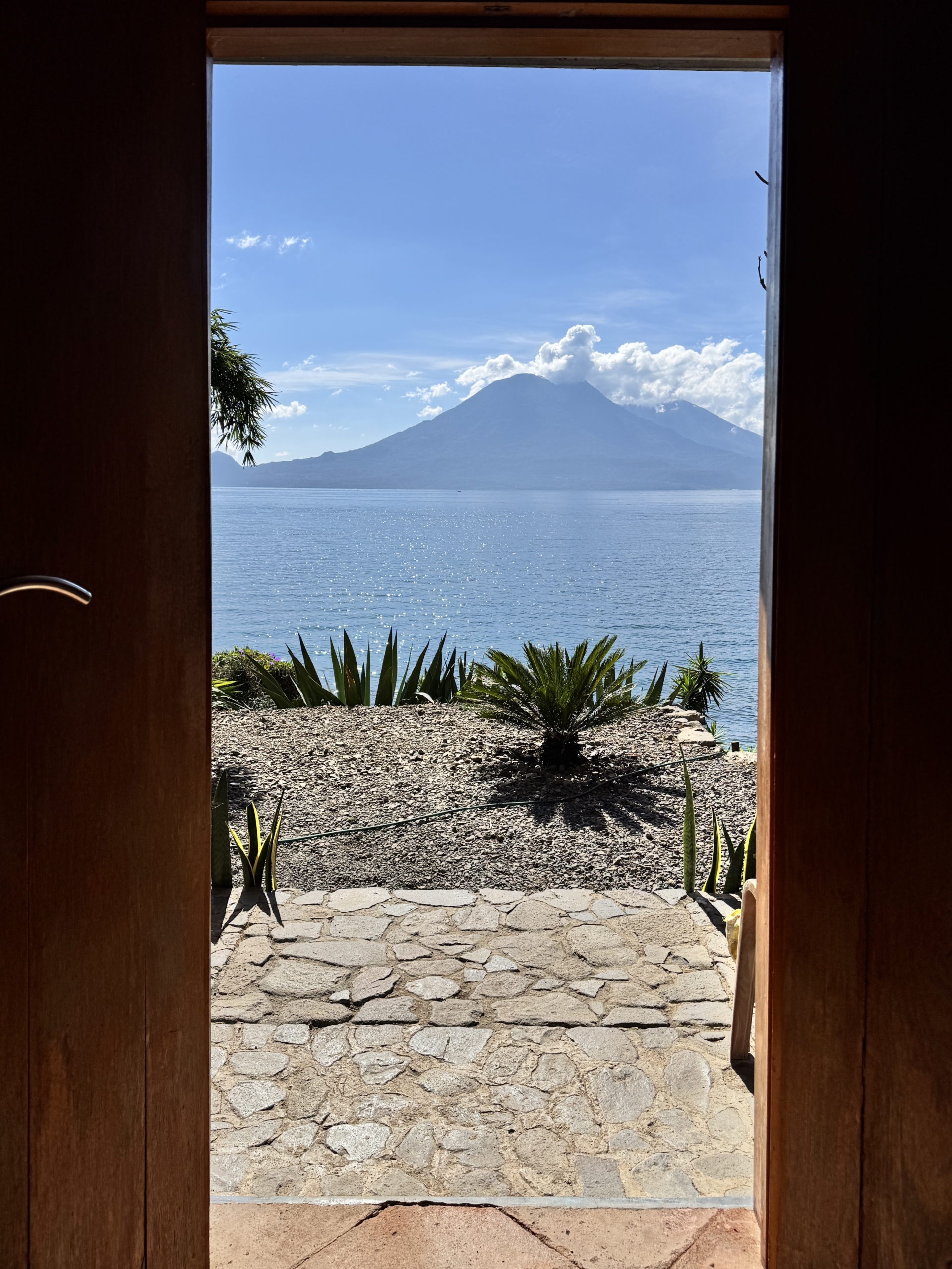 Best views 2 units, waterfront, great income