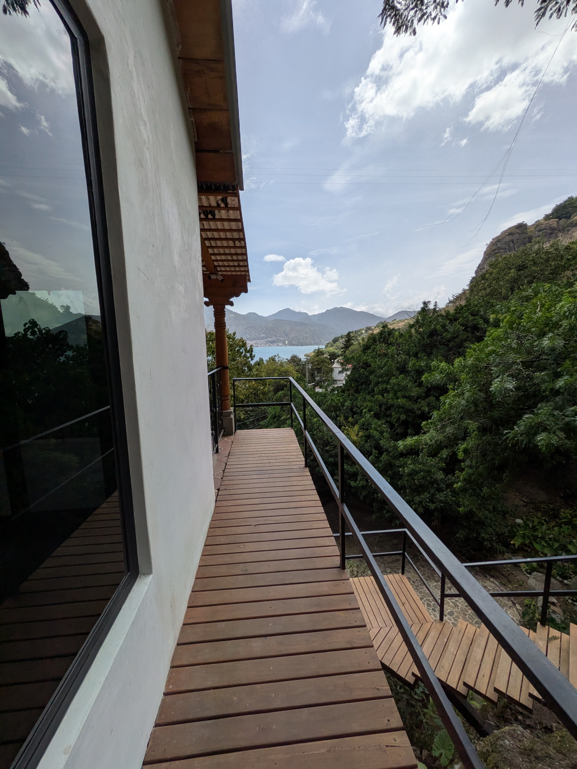 Scott side entrance New house, volcano and lake view close to San Marcos La Laguna