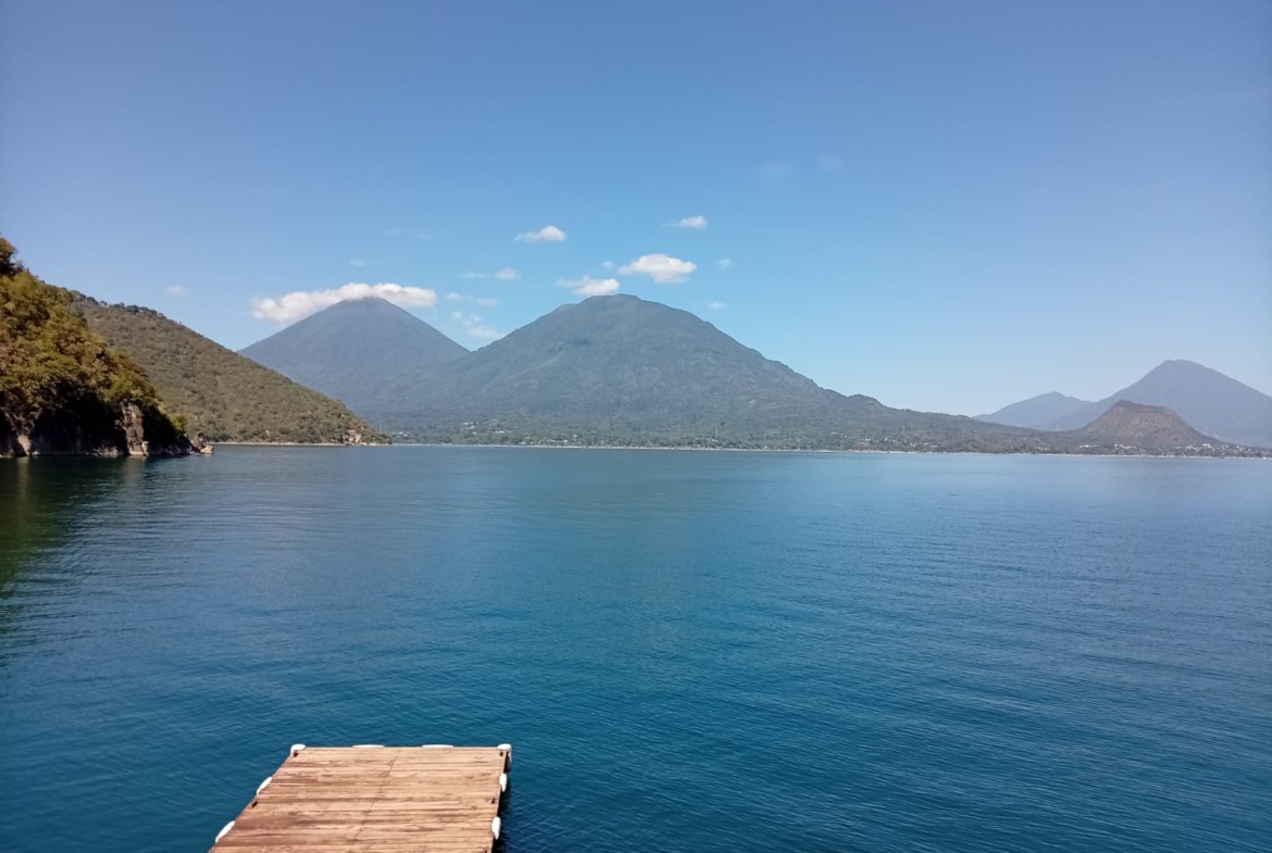 Waterfront lot with car access, prime sector for sale